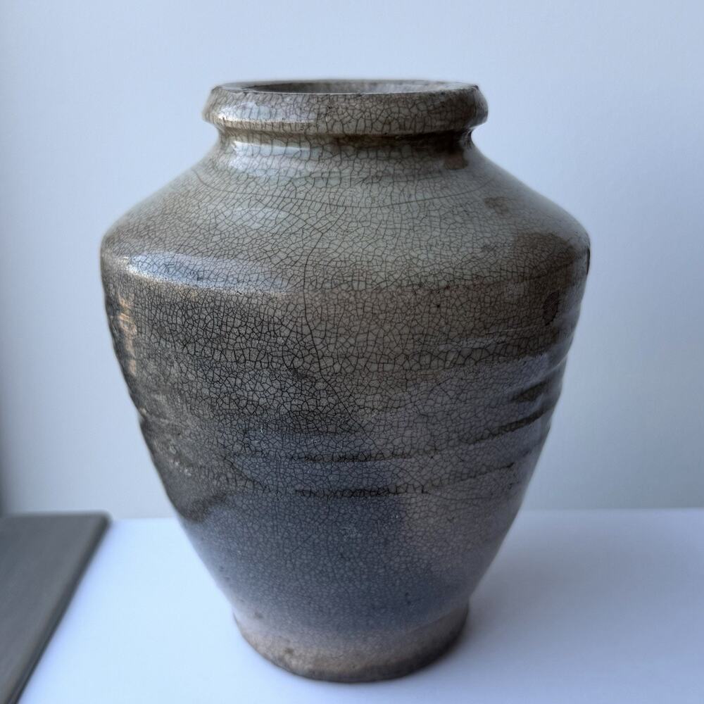 Antique Chinese Ming Dynasty Ge Ware Celadon Crackle Glazed Porcelain Jar Pot